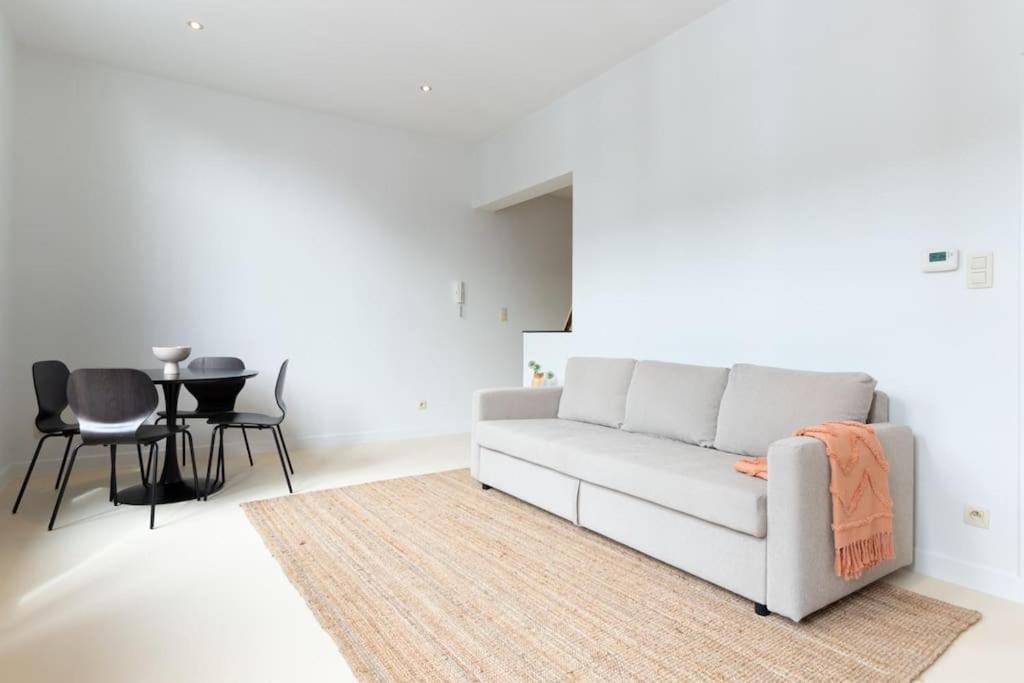 Bright, Spacious Apartments & Perfectly Located In The Heart Of خنت المظهر الخارجي الصورة