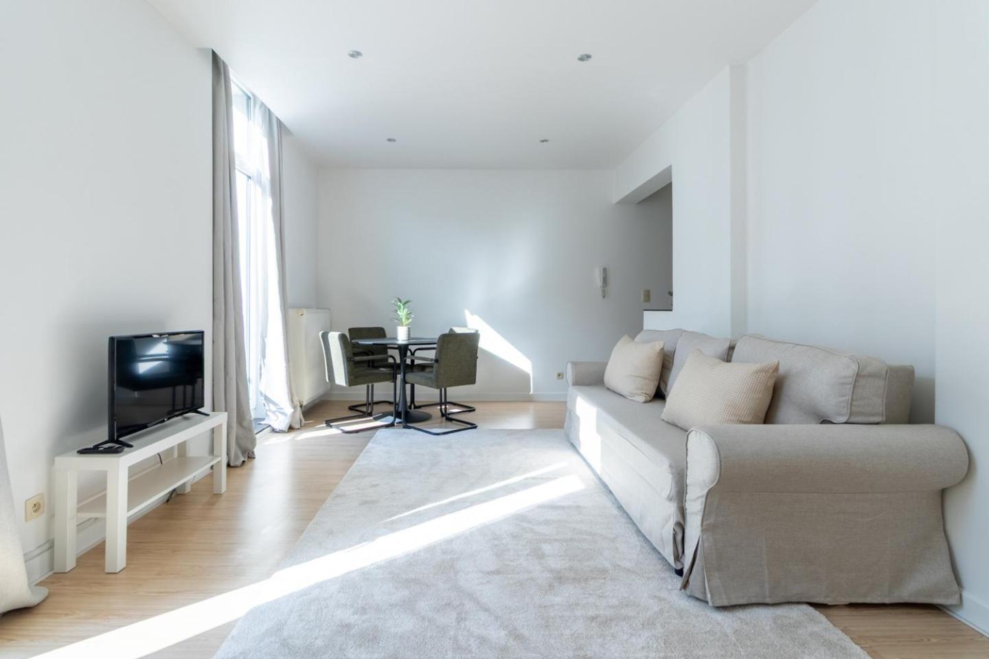 Bright, Spacious Apartments & Perfectly Located In The Heart Of خنت المظهر الخارجي الصورة
