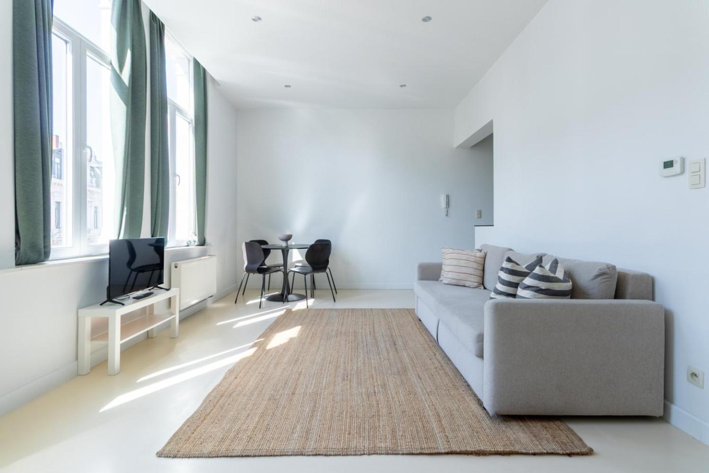 Bright, Spacious Apartments & Perfectly Located In The Heart Of خنت المظهر الخارجي الصورة