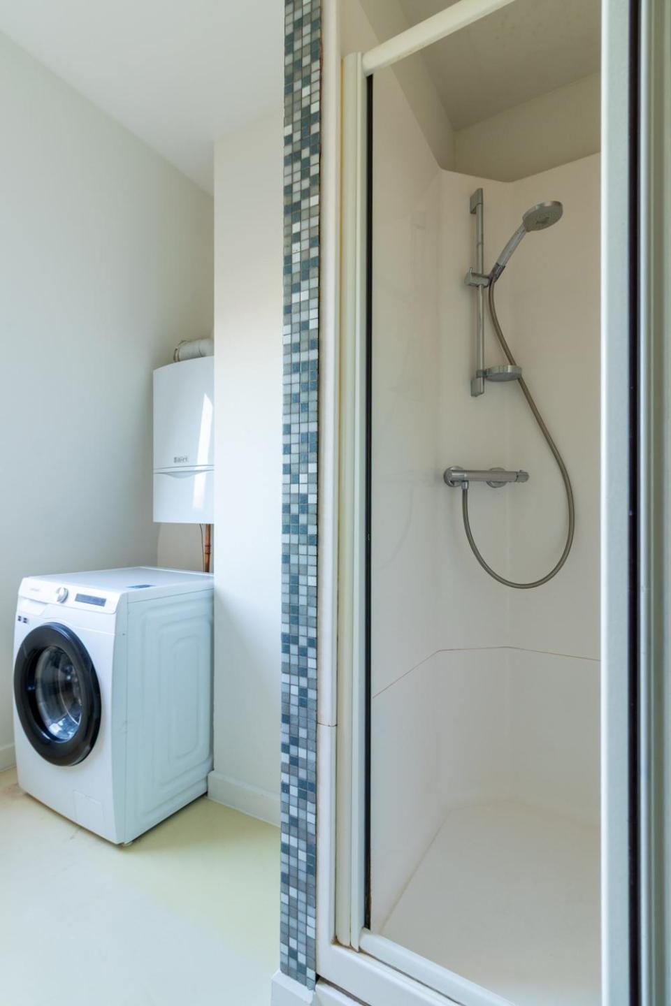 Bright, Spacious Apartments & Perfectly Located In The Heart Of خنت المظهر الخارجي الصورة